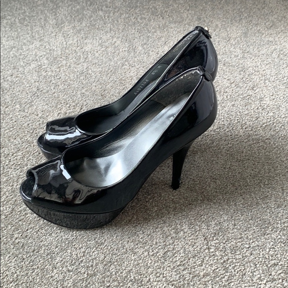 Stuart Weitzman Platform Pump - image 1